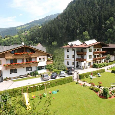 Ferienwohnungen Rahm Mayrhofen Ruang foto