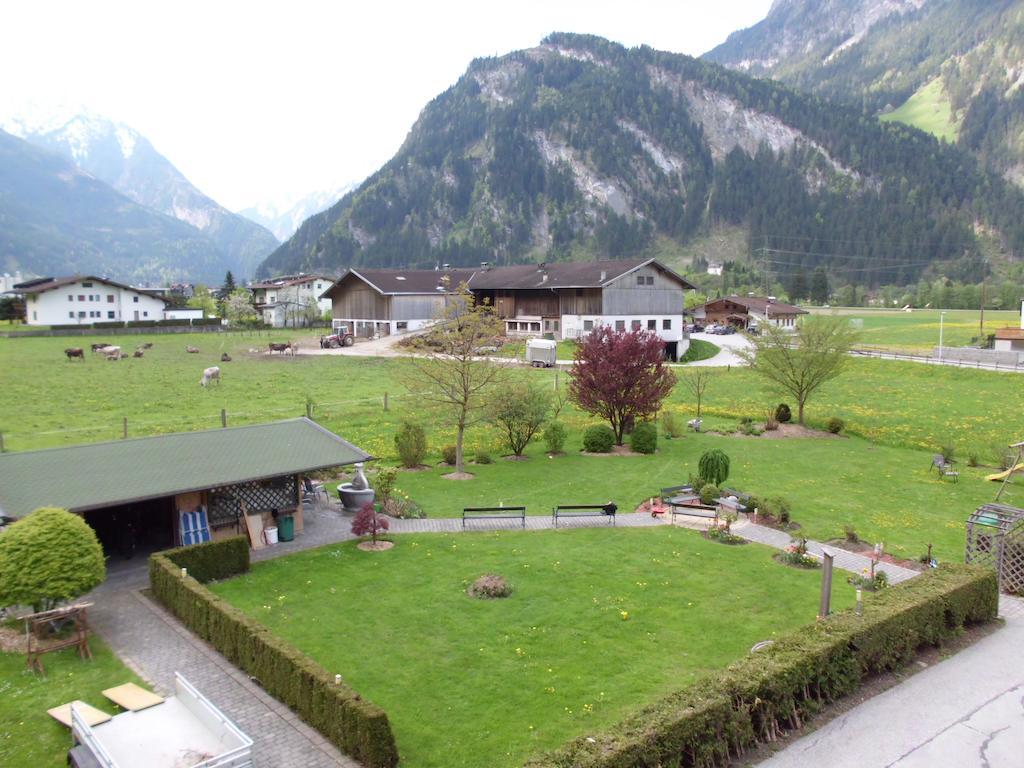 Ferienwohnungen Rahm Mayrhofen Ruang foto